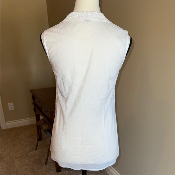 Jacob Elegant White Lace Sleeveless Top Blouse Peter Pan Collar - Picture 4 of 9